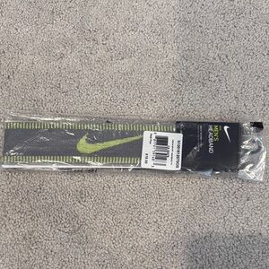 Nike Men's Gray Headband